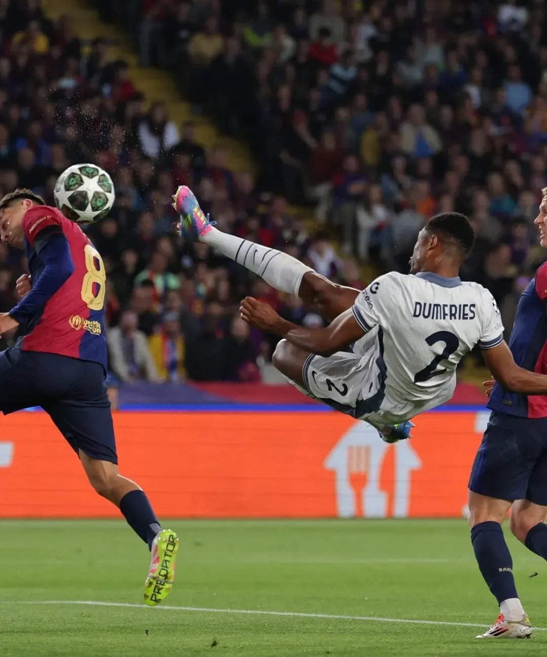 国际米兰横扫AC米兰,佩德里高光表现 国际米兰横扫AC米兰,佩德里高光表现