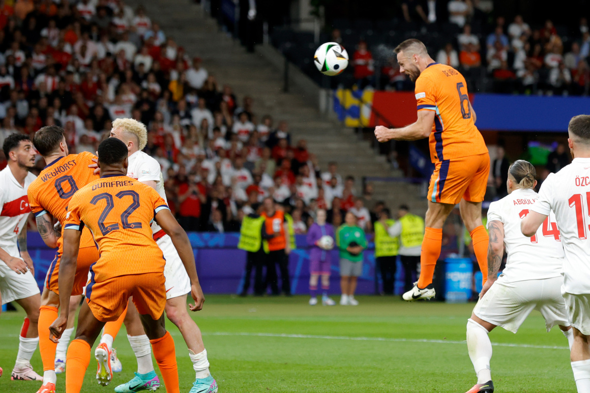 巴黎绝杀土耳其，本泽马高光表现