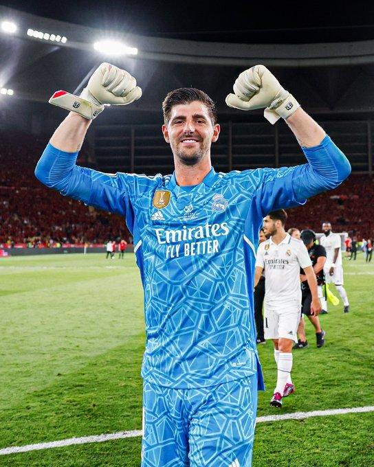 马赛前锋个人表现出色,多次攻入制胜球 马赛前锋个人表现出色,多次攻入制胜球