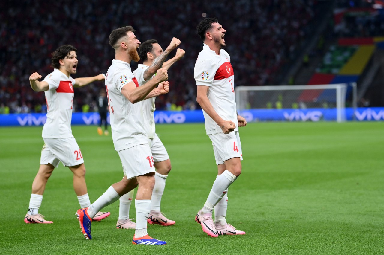 懵懂队逆袭成功，晋级到半决赛