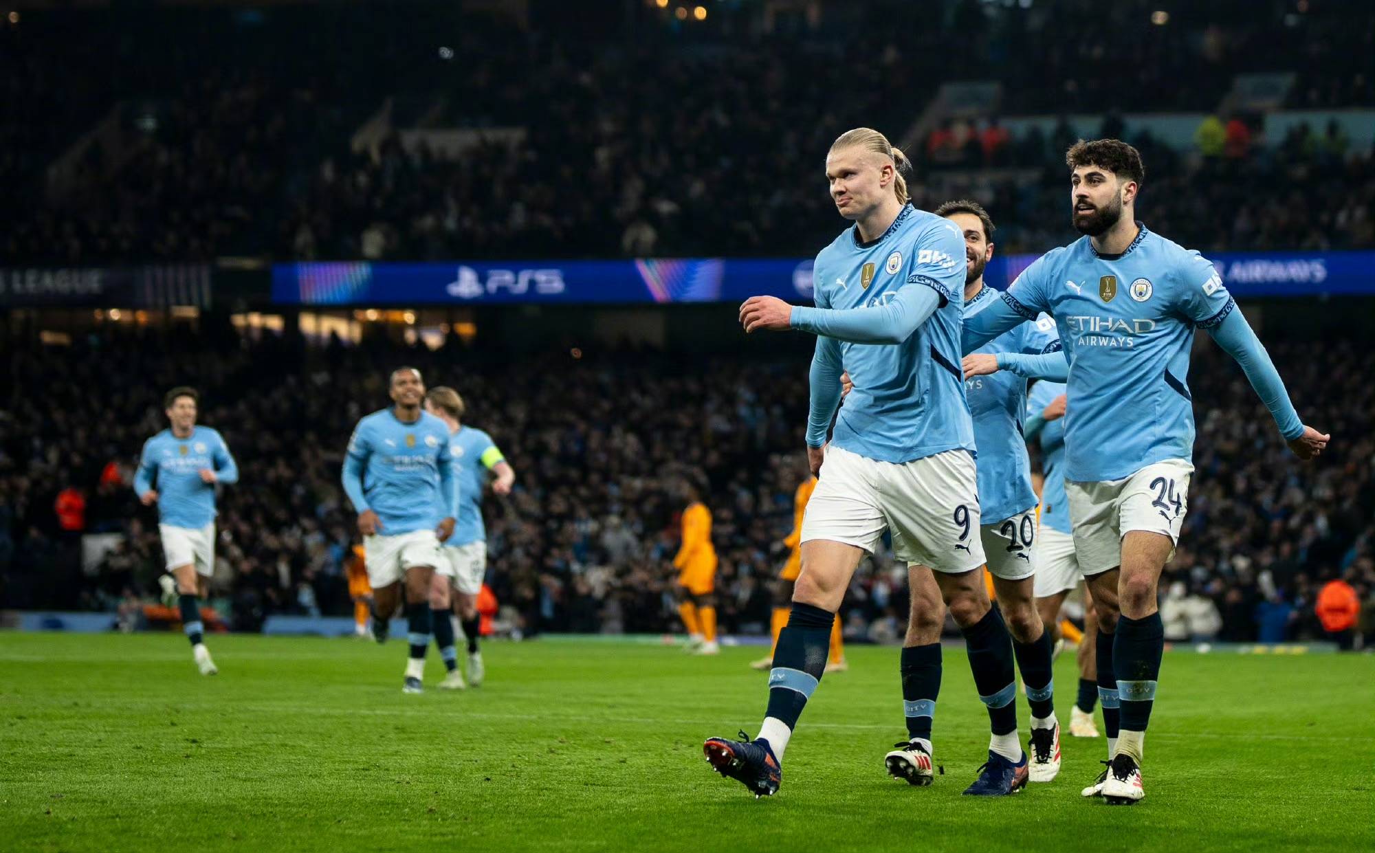 英超强队战胜意甲豪强，国米陷入低谷