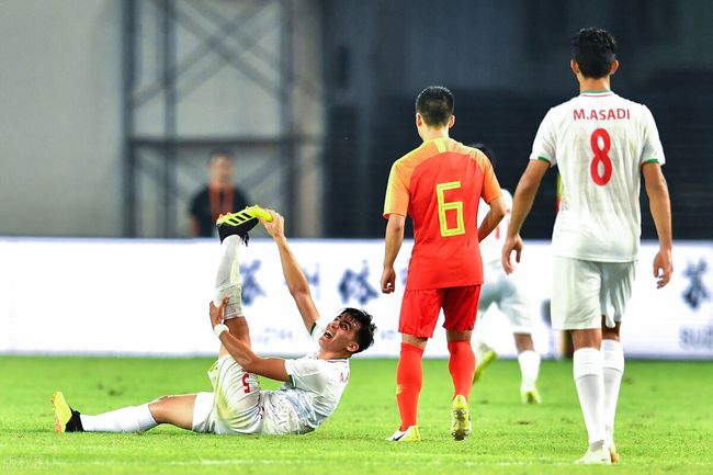 关于克罗地亚比险胜斯洛文尼亚，小组临时第一的信息