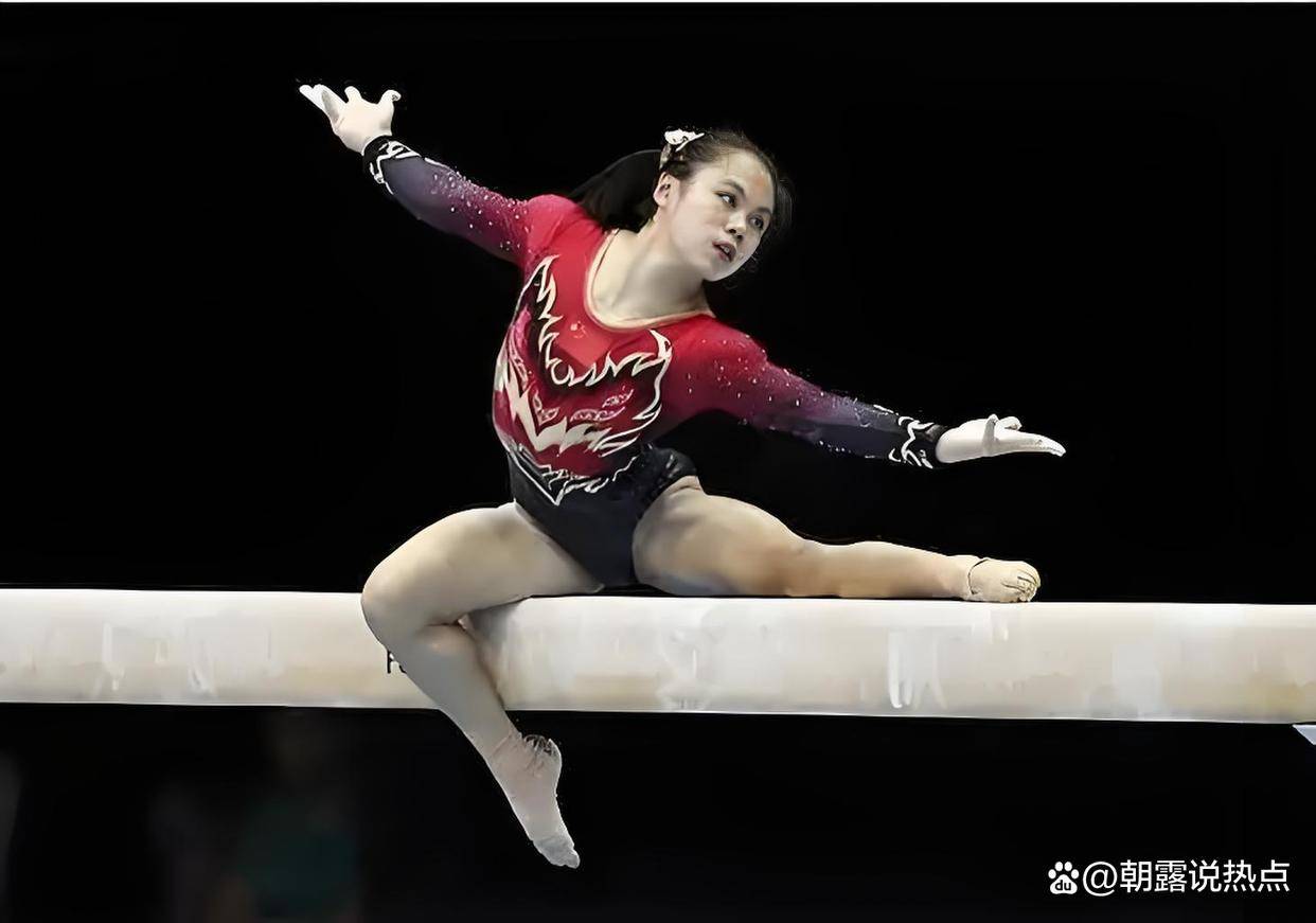 包含体操比赛中出现罕见失误，选手遗憾失冠的词条
