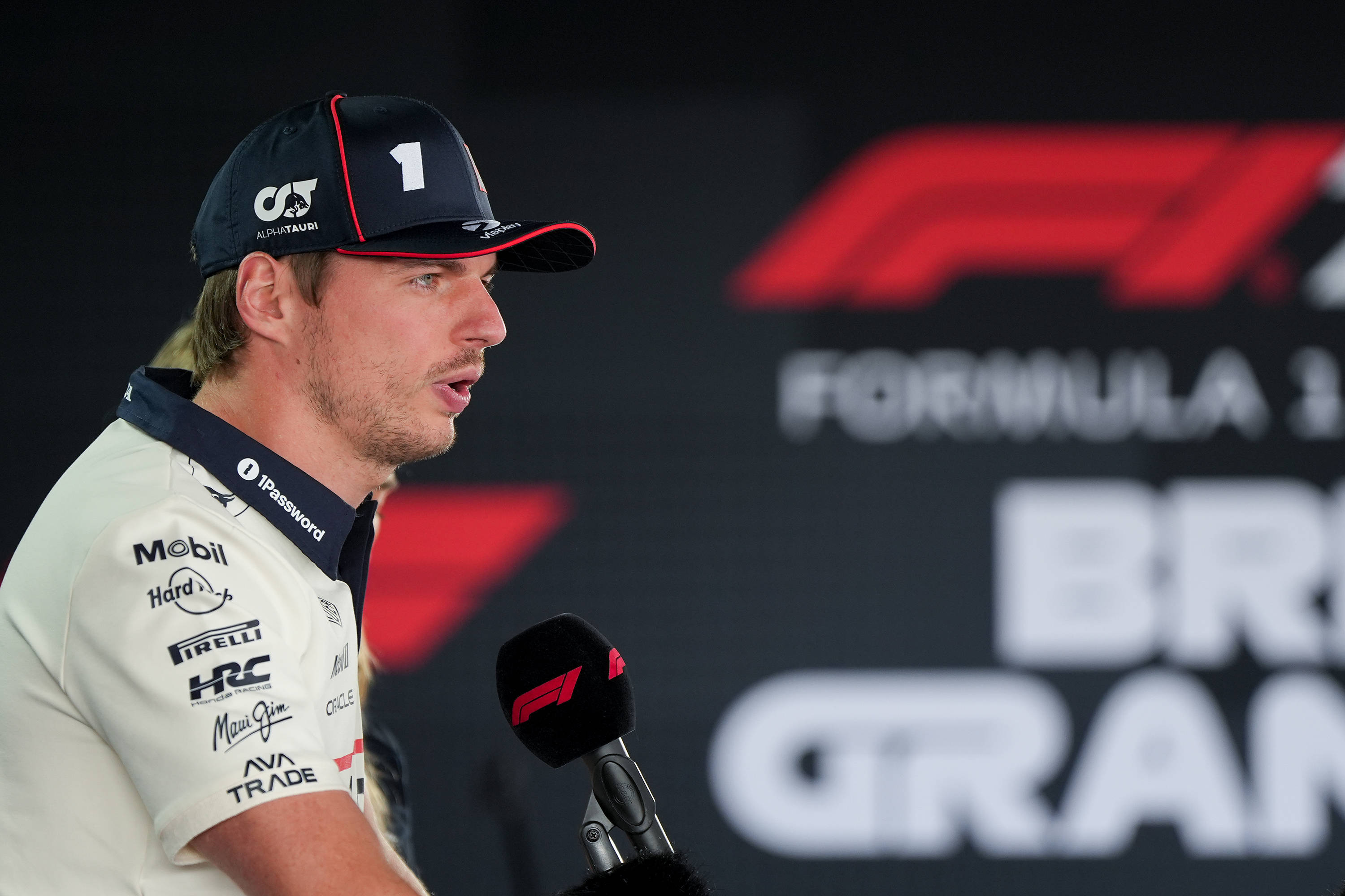 阿斯顿马丁逆转哈斯车队，维斯塔潘惊艳四座的简单介绍