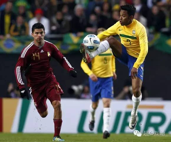 荷兰碾压阿根廷，弗拉霍维奇统治全场