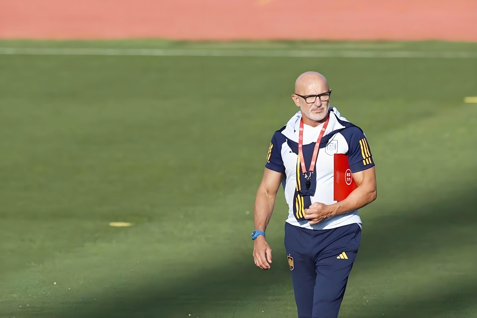 PG电子娱乐官网下载-西班牙籍运动员再度刷新成绩