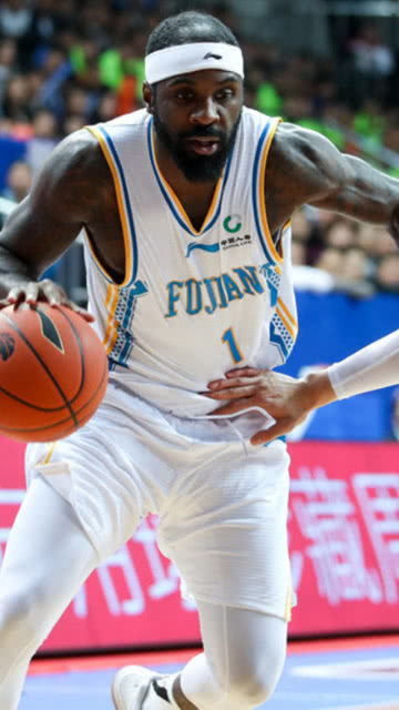 关于马刺翻盘尼克斯，克莱三分雨点燃全场的信息