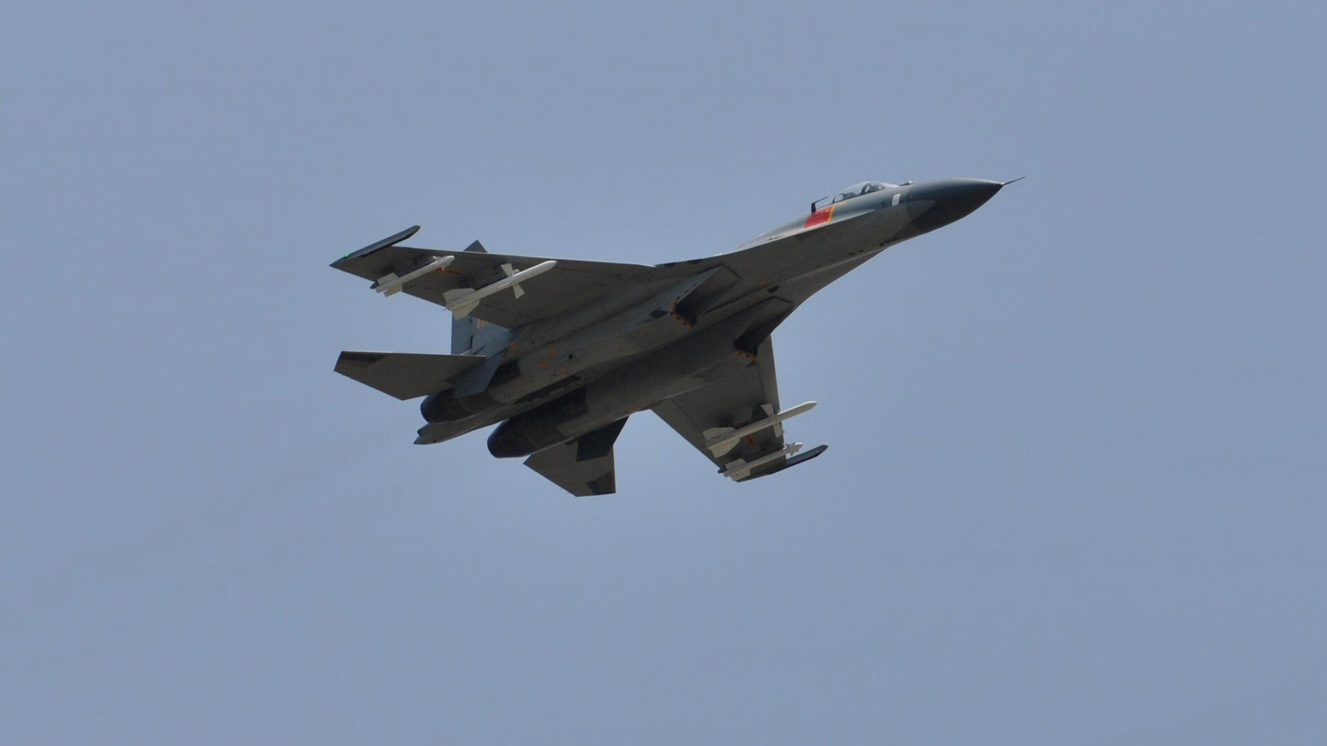 世界排名争夺战之夜，姆巴佩关键节点连续得分，改写足球历史